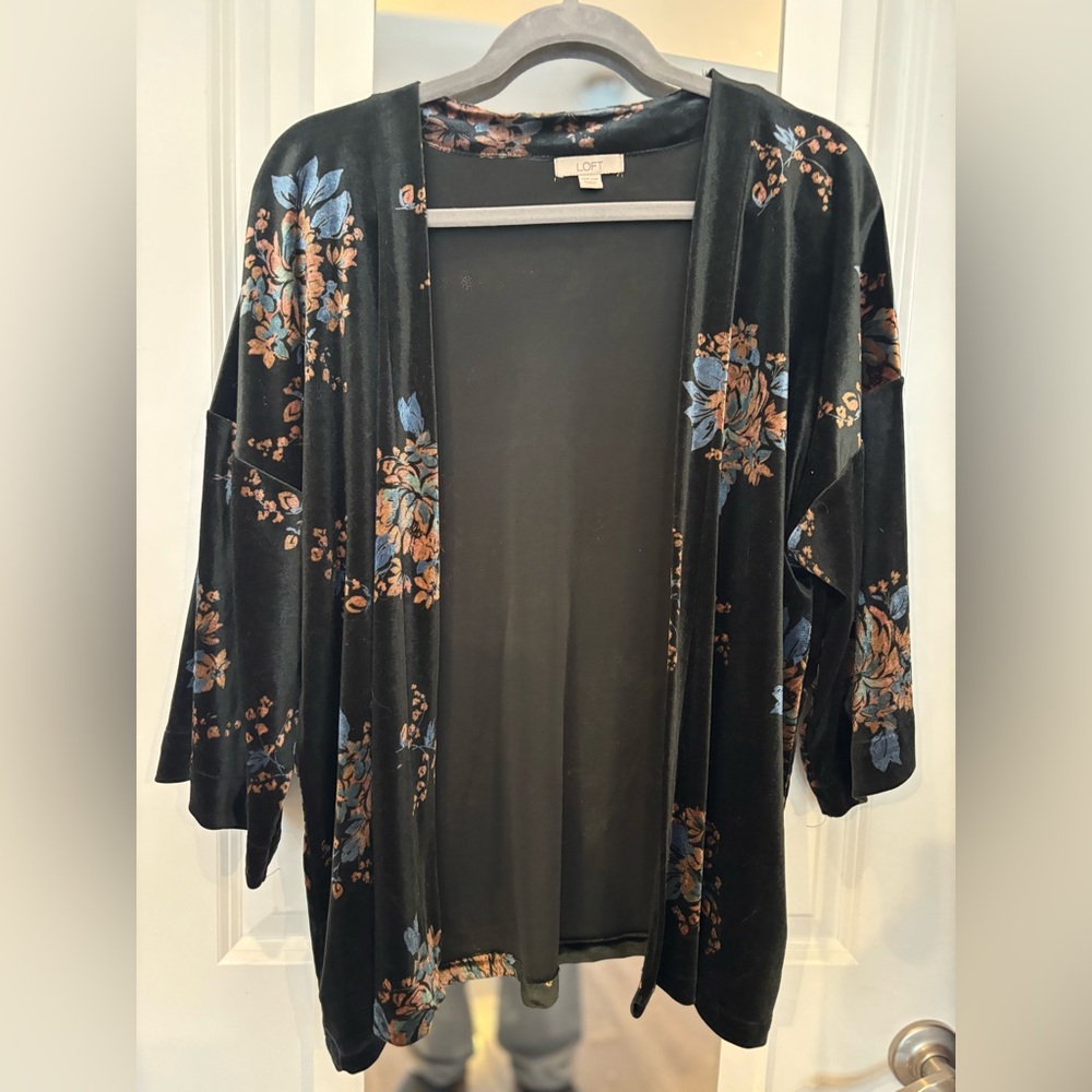 Loft Women's Dark Green Floral Open Front Velvet Feel 3/4 Sleeve Kimono Cardigan